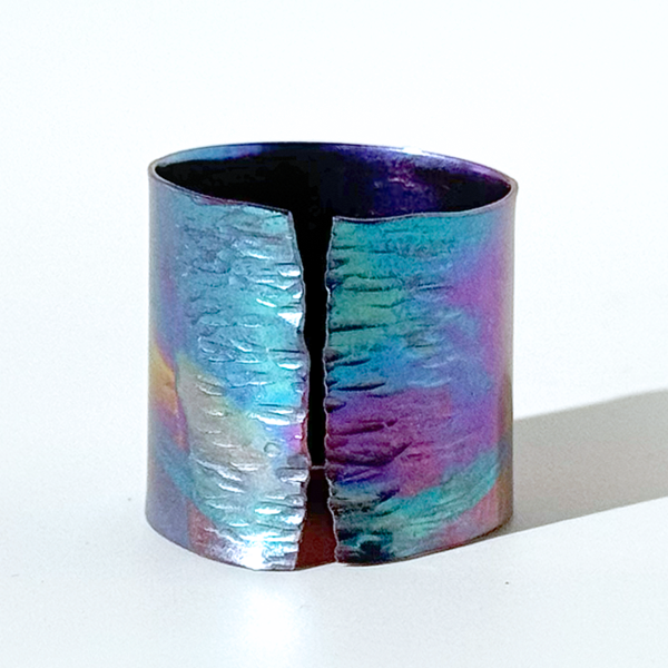 10 Facts About Titanium Metal Jewelry