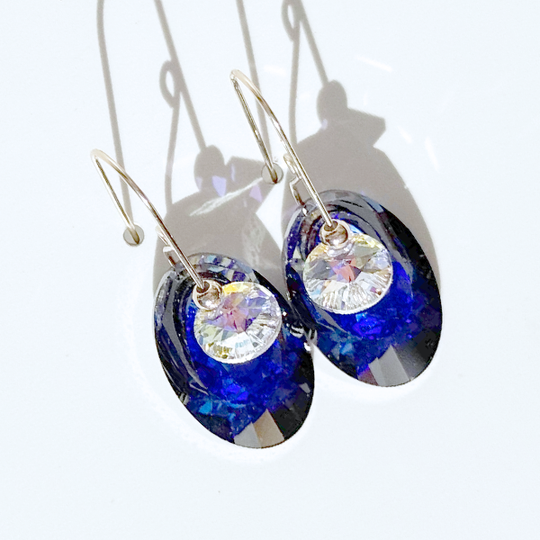 Short Oval Crystal Cluster Earrings in Blue Color
