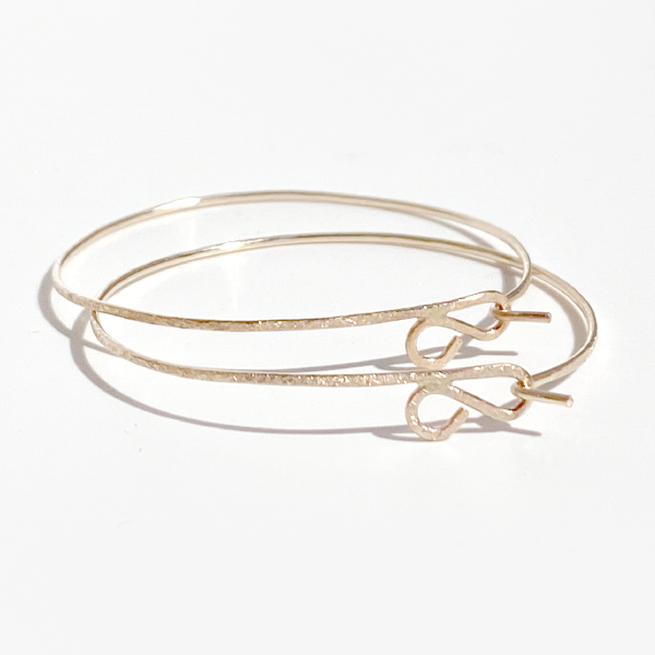 14 Karat Gold Textured Hoop Earrings - Gold Silk | Jewelry Made in California