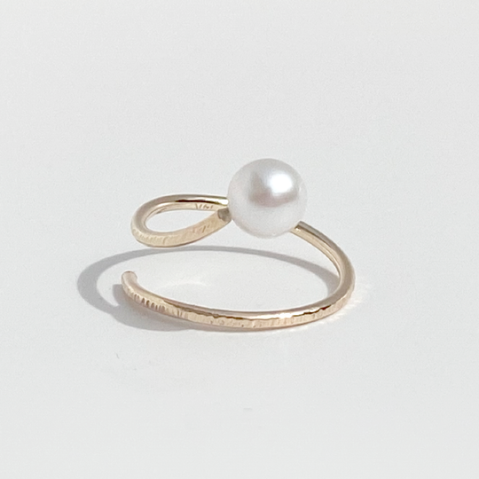 14 Karat Yellow Gold White Pearl Elegance Ring - Minimal